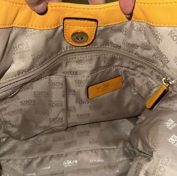 Michael Kors Mustard Shoulder Bag - Picture 4 of 7